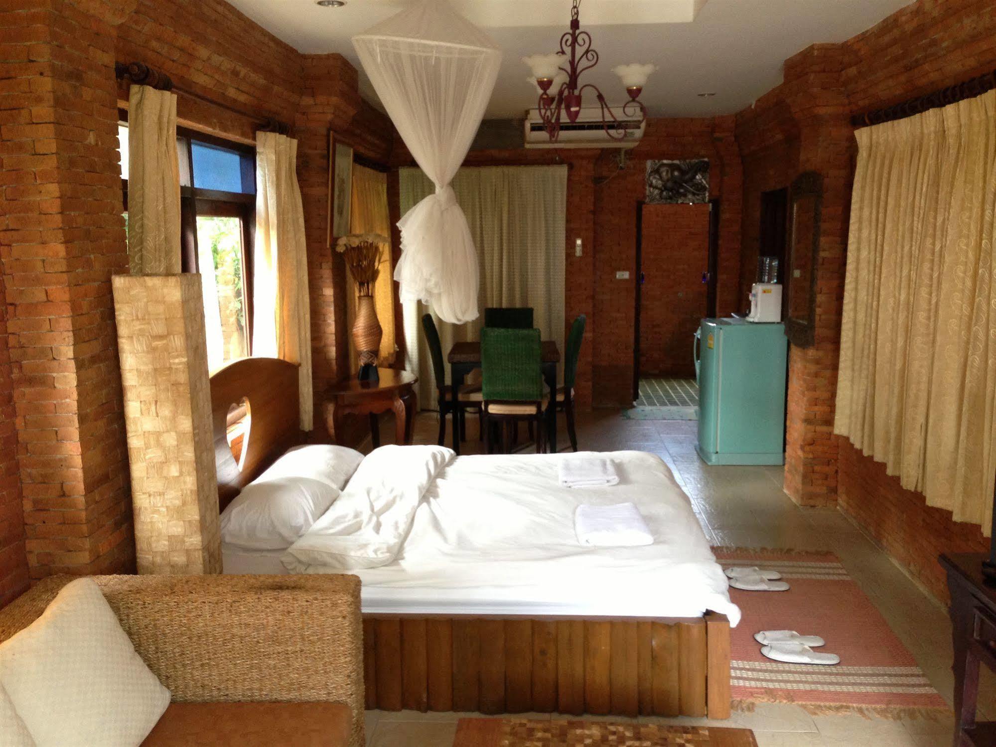 Отель Wiangjintra Lanna Living Ханг-Донг Экстерьер фото